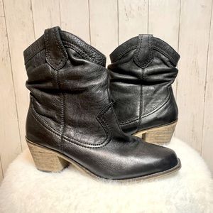 ALDO | Boho/Western Slouchy Black Bootie